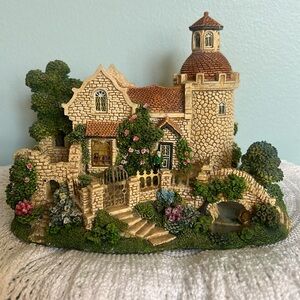 Leonardo Collection Cottages/House Rare Find